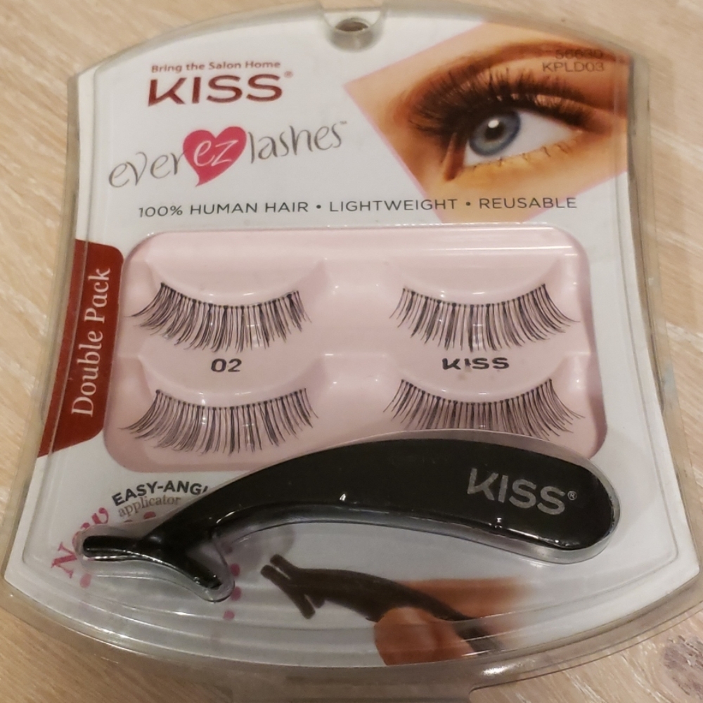 Kiss eye-lashes
